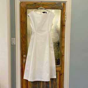 Theory Cotton Stretch Dress with pockets. White, Size 0. Never worn.